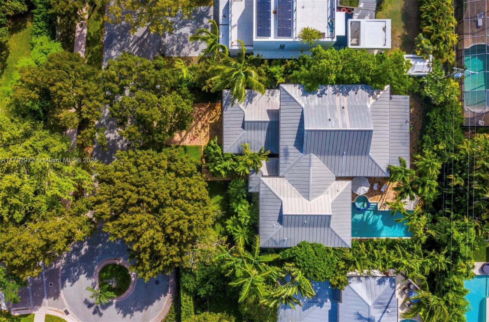 164 W Mashta Dr, Key Biscayne, Florida image 30