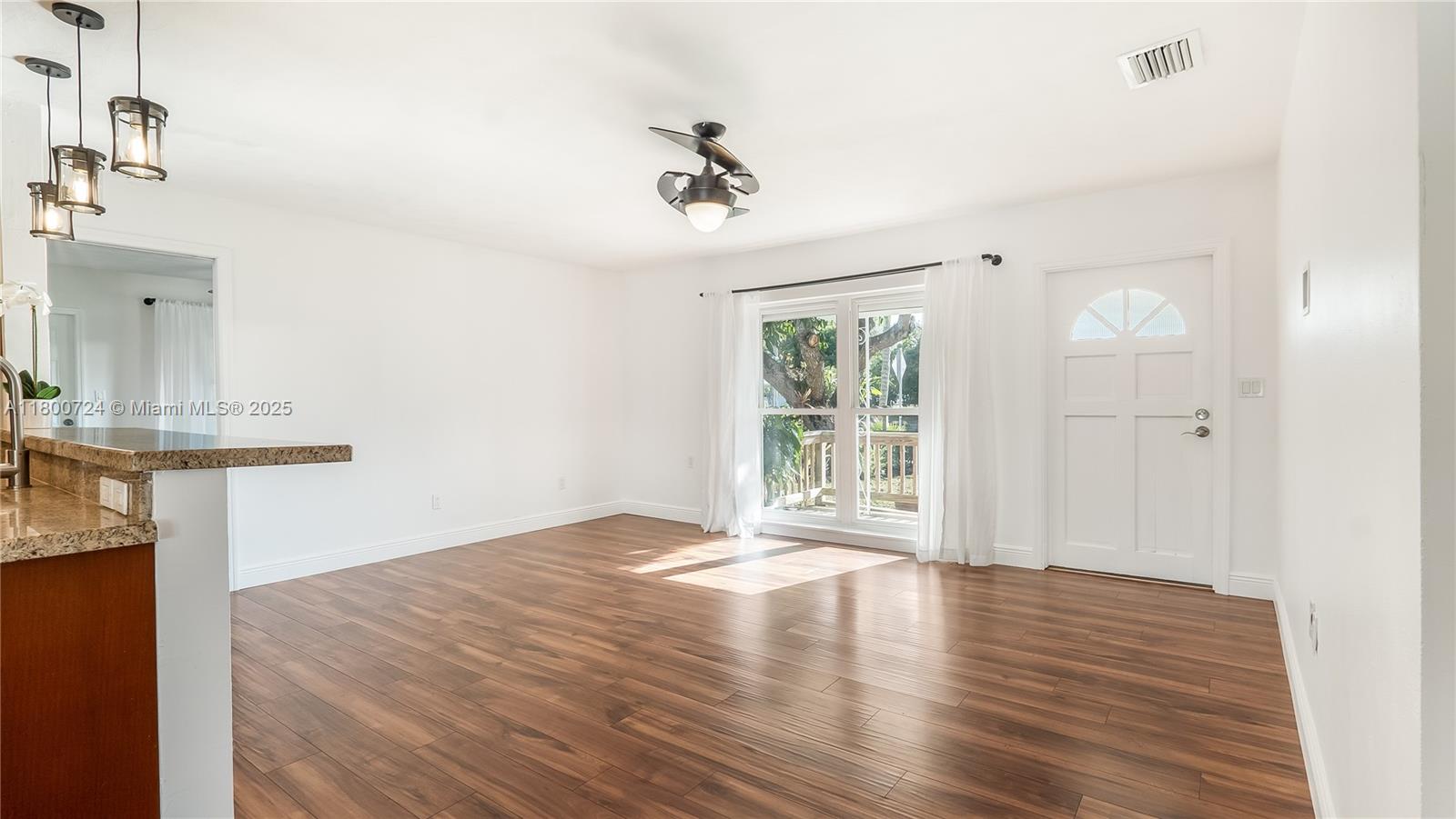 Property photo # 4