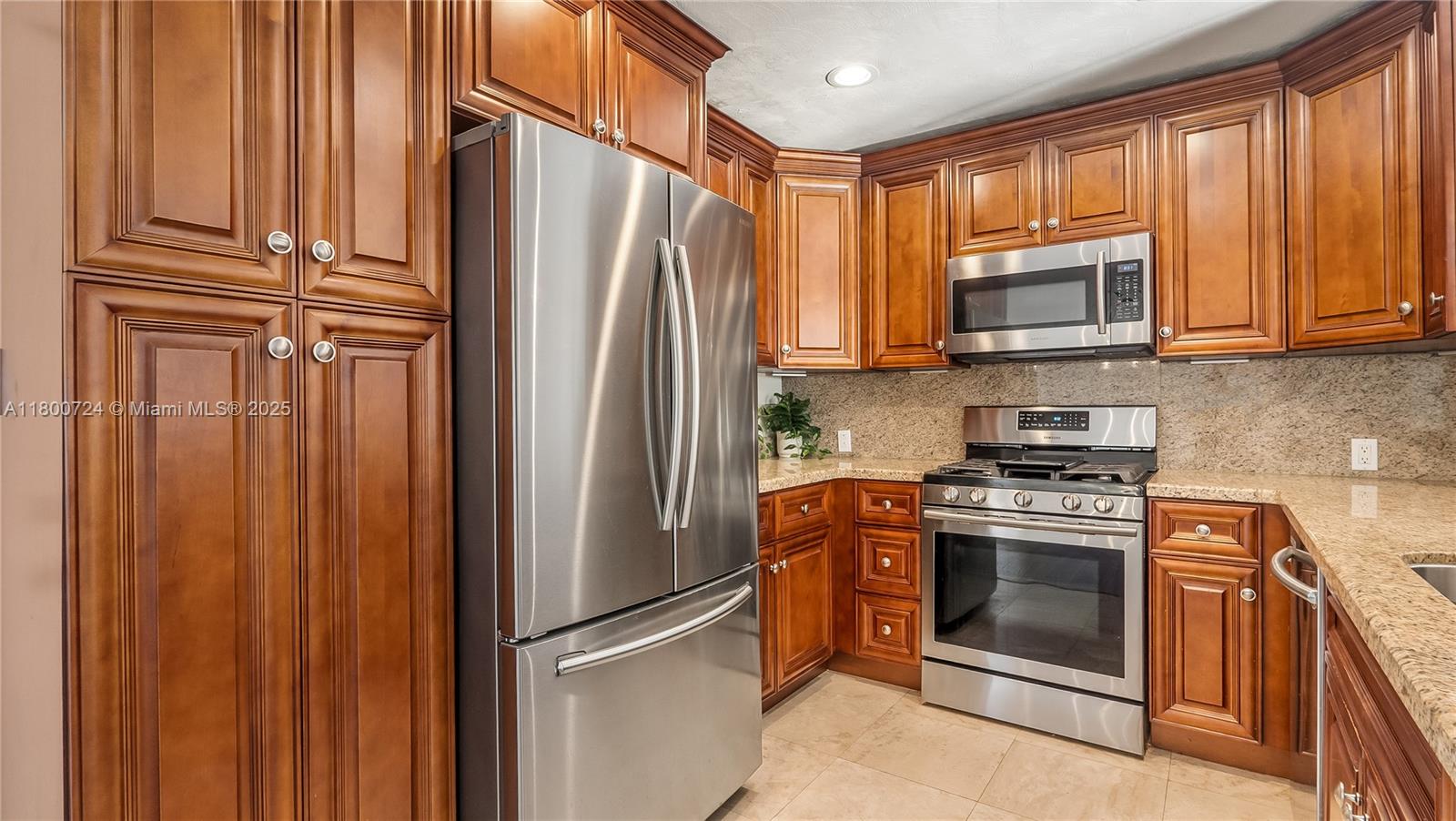 Property photo # 7
