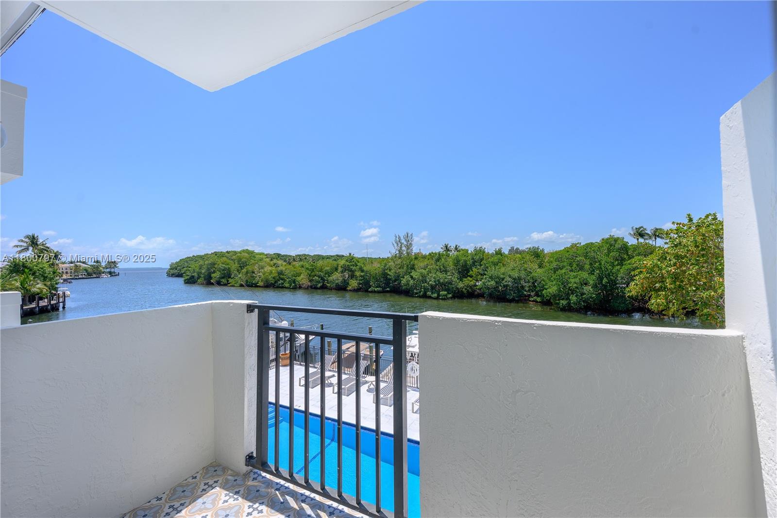 Property photo # 4