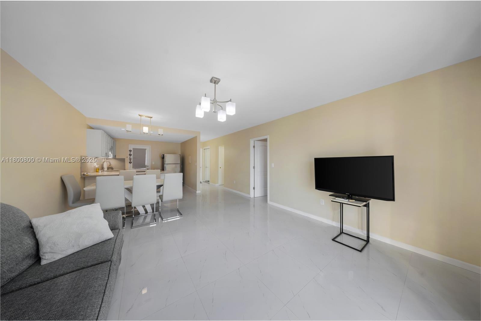 Listing Photo 7