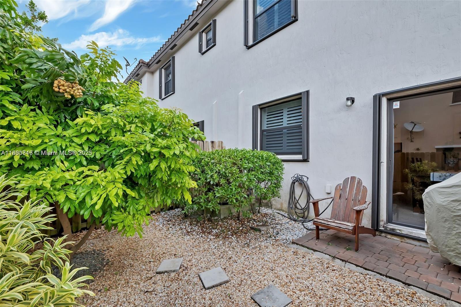 Listing Photo 16