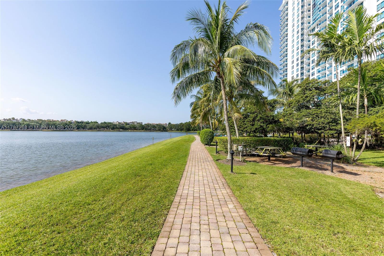 2681 N Flamingo Rd #TH4S, Sunrise, Florida image 26