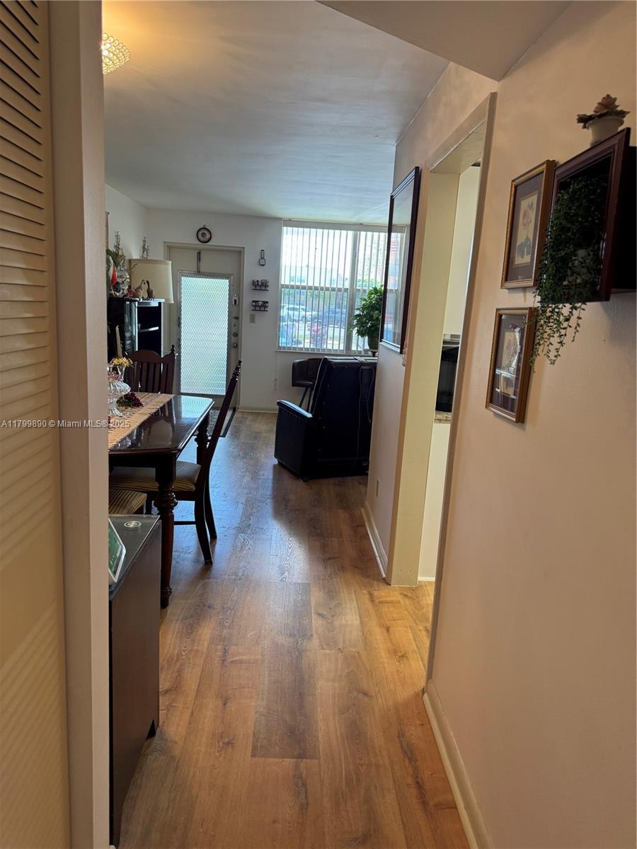 Residential, Sunrise, Florida image 38