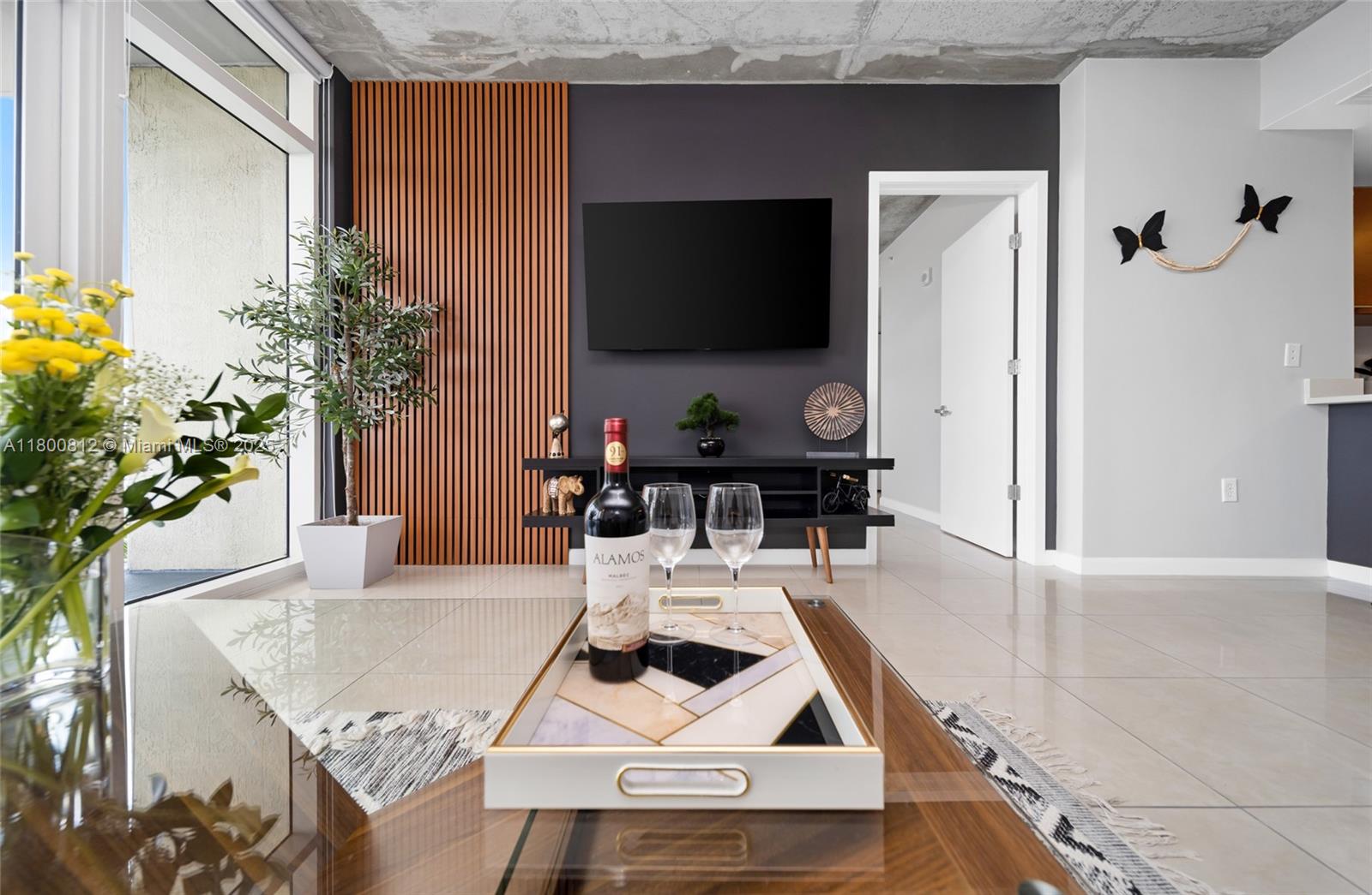 Apartamento à Venda em Miami, FL