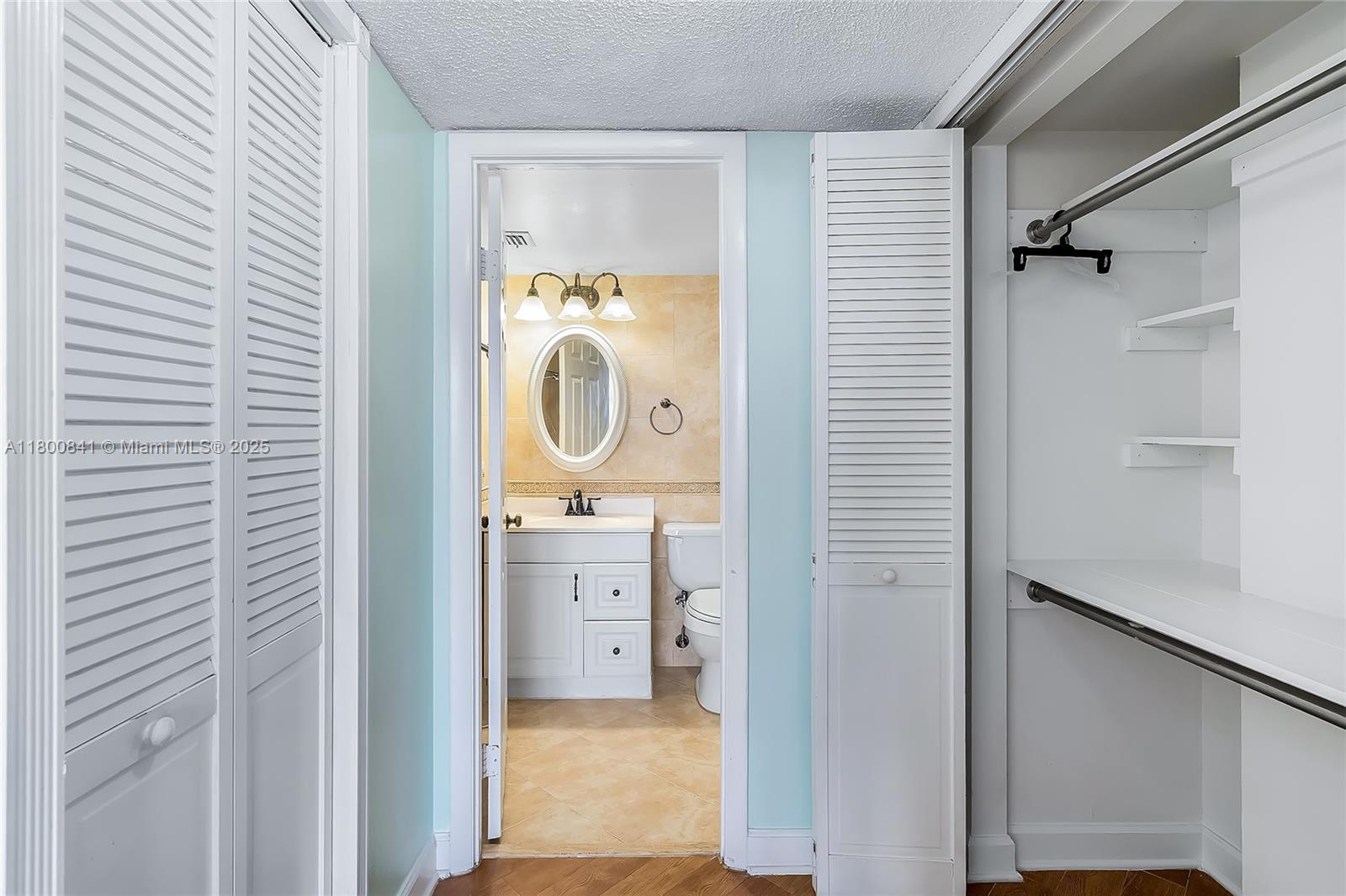 2025 NE 164th St #907, North Miami Beach, Florida image 20