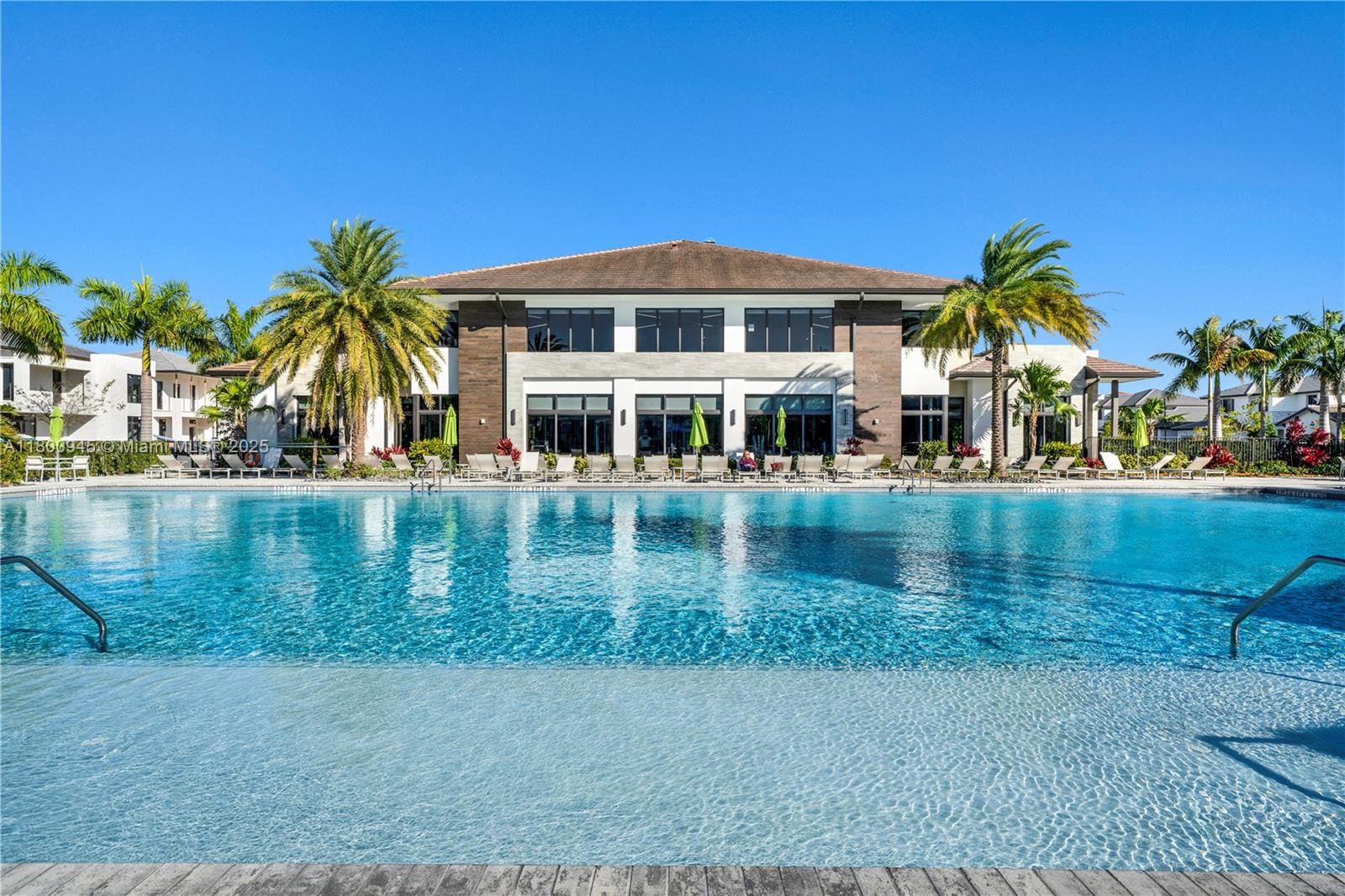 8271 NW 48th Ter, Doral, Florida image 23