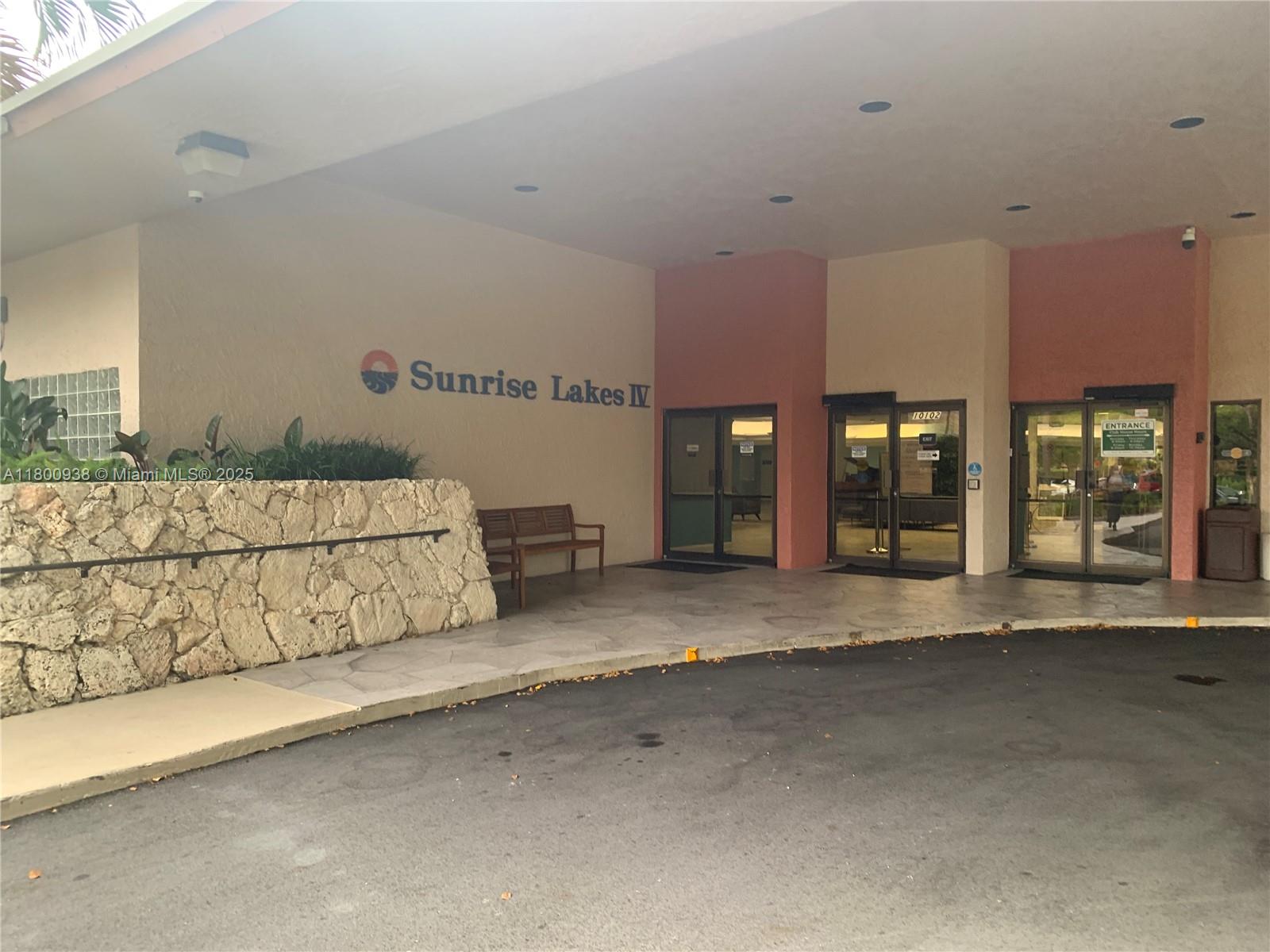2455 N Nob Hill Rd #404, Sunrise, Florida image 13