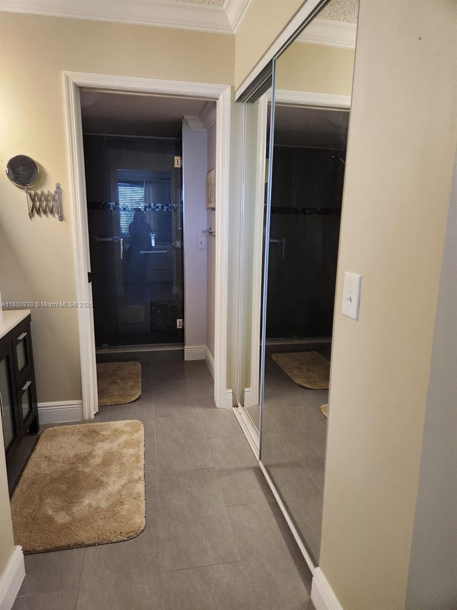 2455 N Nob Hill Rd #404, Sunrise, Florida image 8