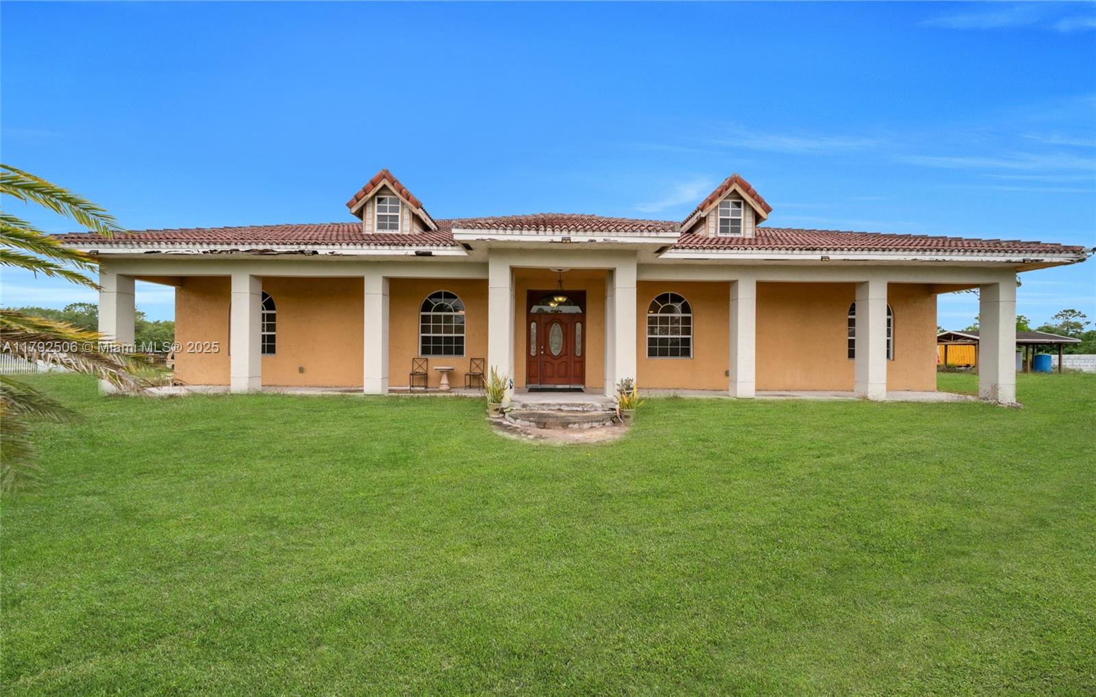 687 Montura Ave, Clewiston, Florida image 2