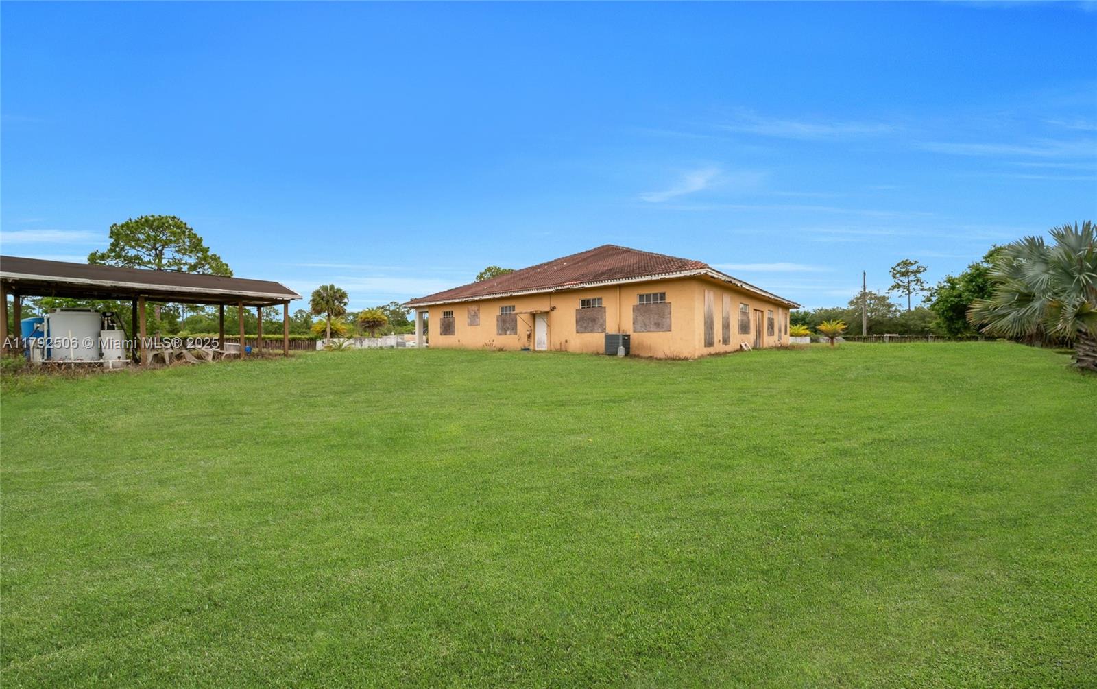 687 Montura Ave, Clewiston, Florida image 3