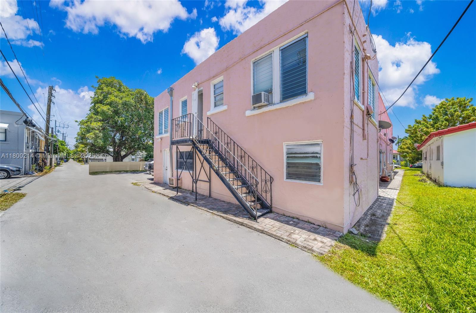 1621 Van Buren St, Hollywood, Florida image 6