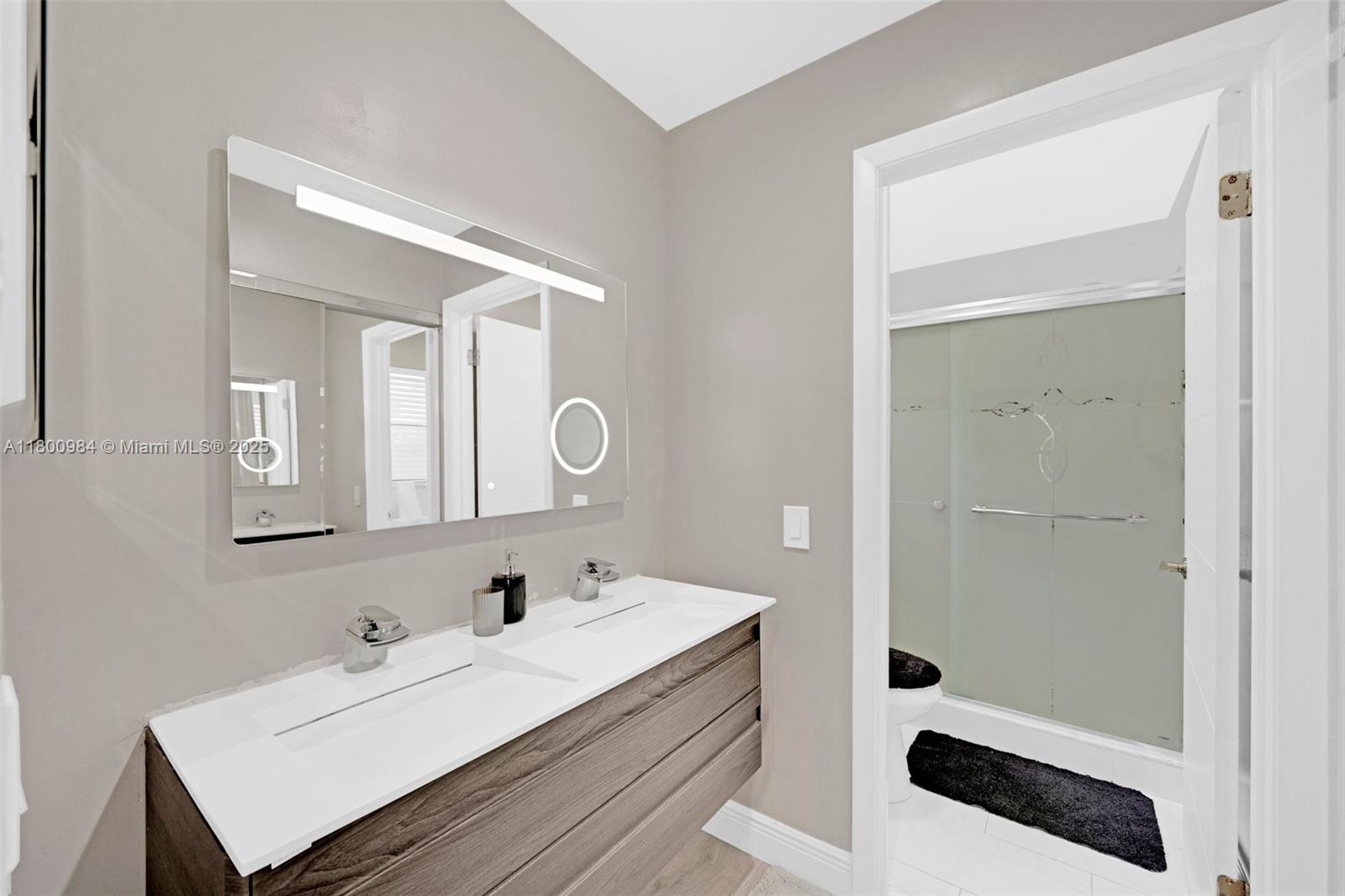5260 NW 74th Ter, Lauderhill, Florida image 31