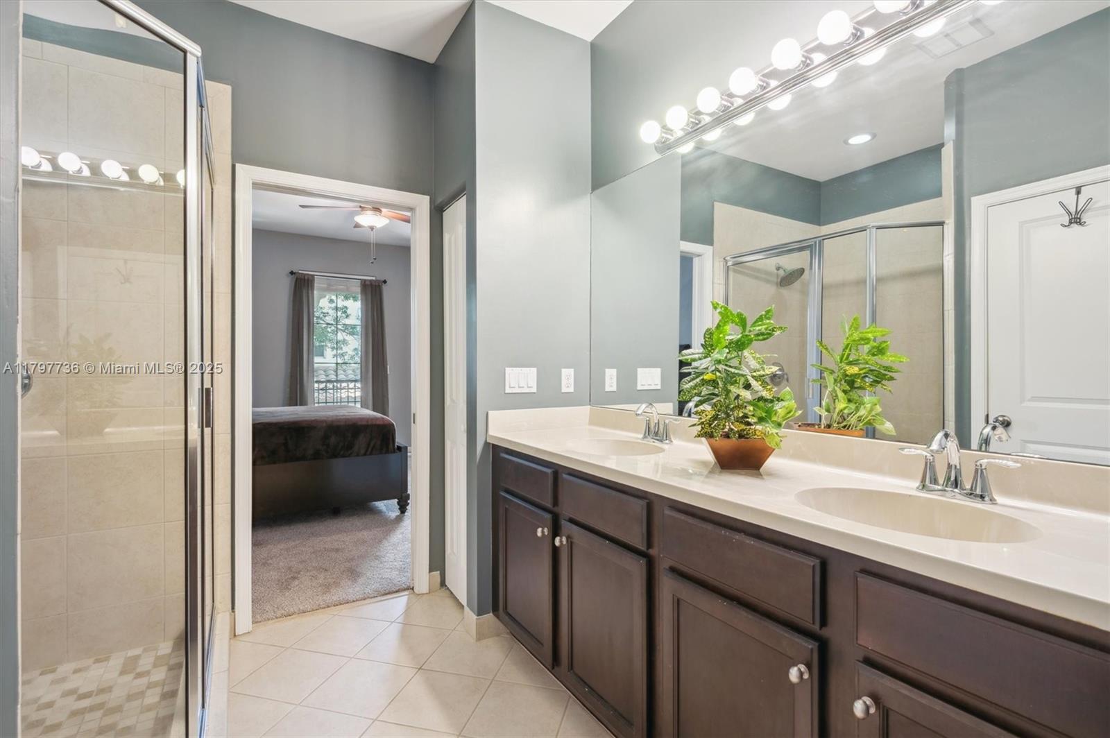 4346 Cascada Cir, Cooper City, Florida image 10