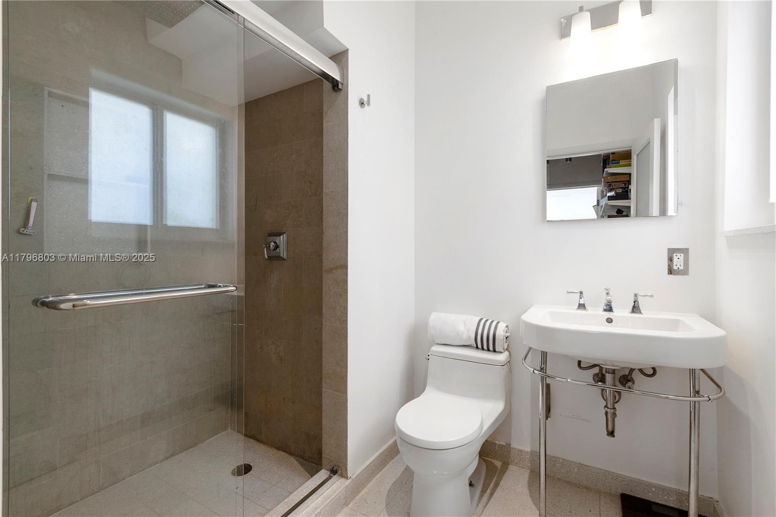 4532 Sheridan Ave, Miami Beach, Florida image 25