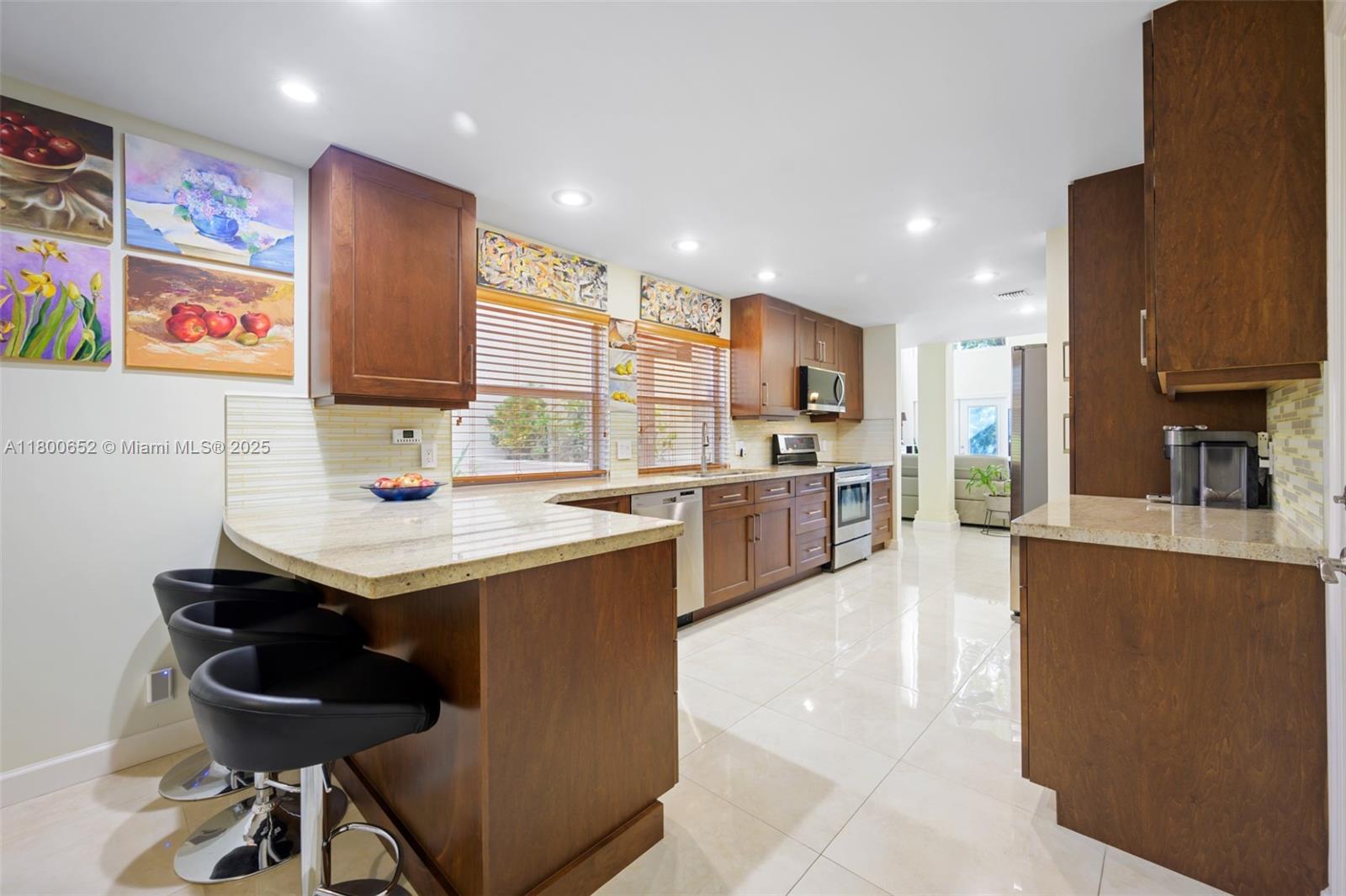 11235 Lakeview Dr #13-D, Coral Springs, Florida image 9