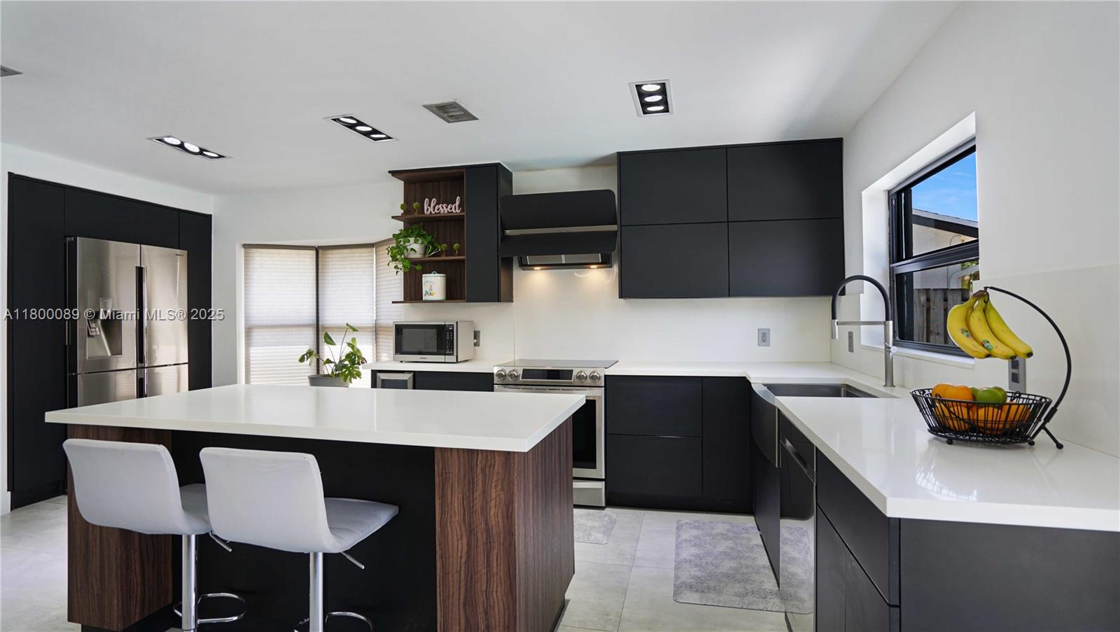 Property photo # 9