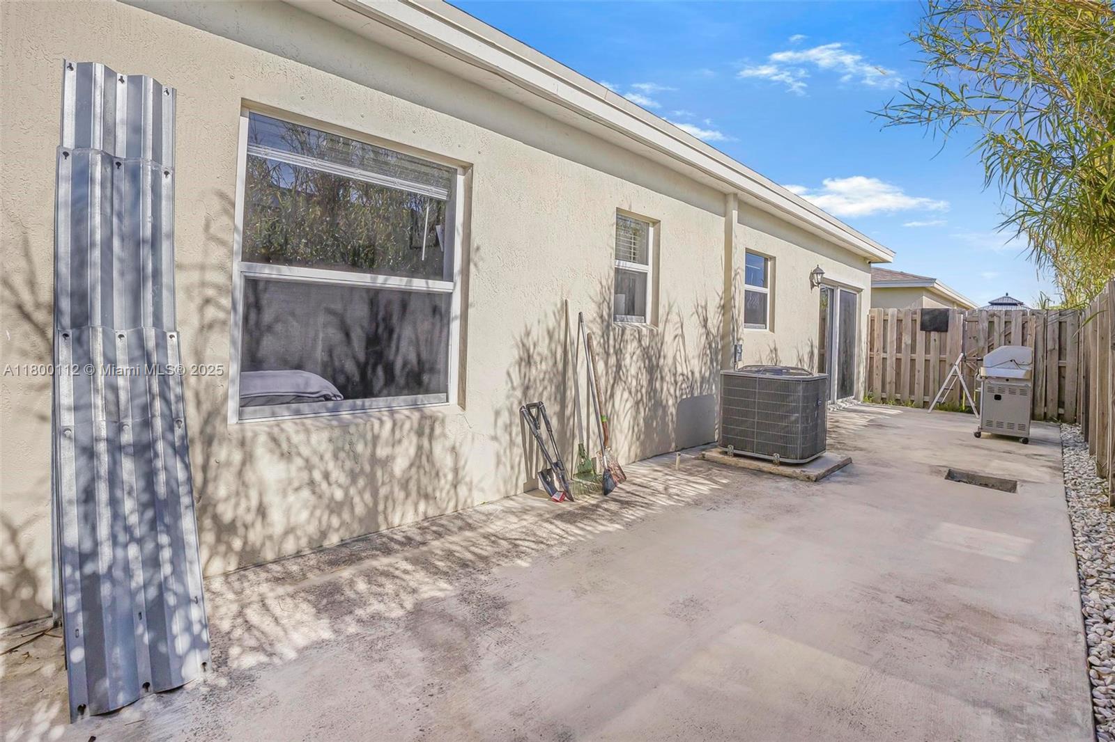 550 NE 4th Ave, Florida City, Florida image 16