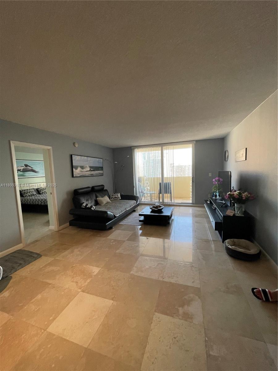 1833 S Ocean Dr #1708, Hallandale Beach, Florida image 13