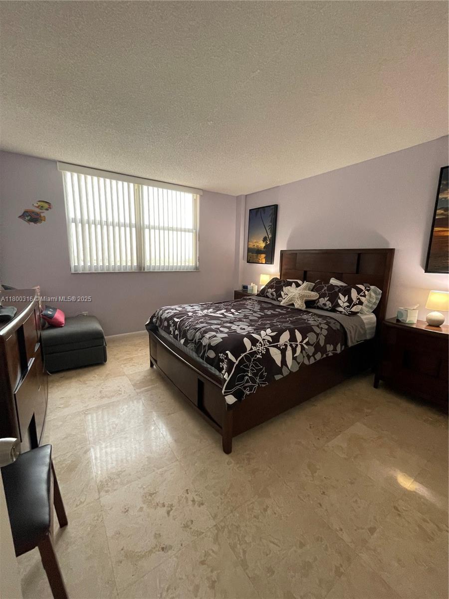 1833 S Ocean Dr #1708, Hallandale Beach, Florida image 15