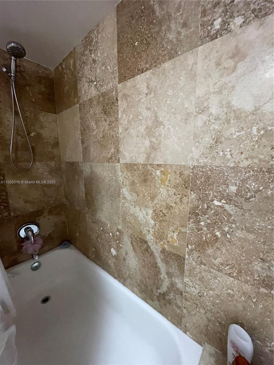 1833 S Ocean Dr #1708, Hallandale Beach, Florida image 17