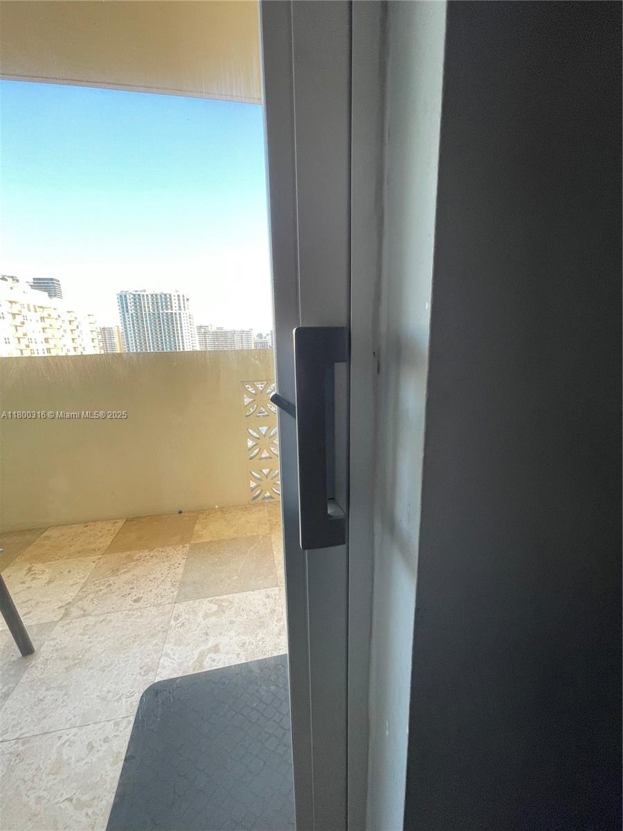 1833 S Ocean Dr #1708, Hallandale Beach, Florida image 19