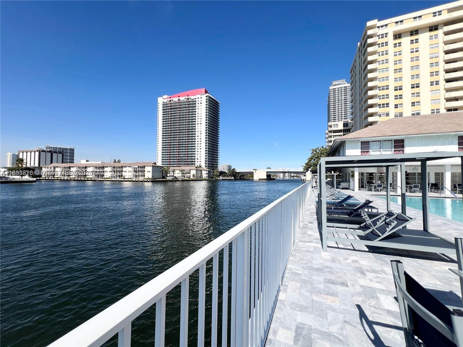 1833 S Ocean Dr #1708, Hallandale Beach, Florida image 32