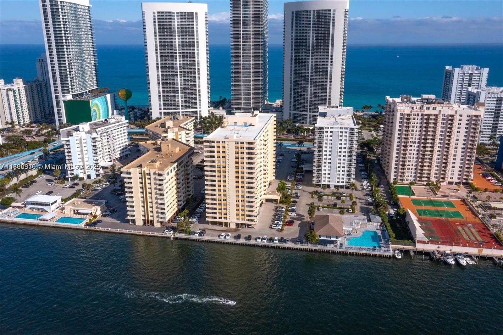 1833 S Ocean Dr #1708, Hallandale Beach, Florida image 7