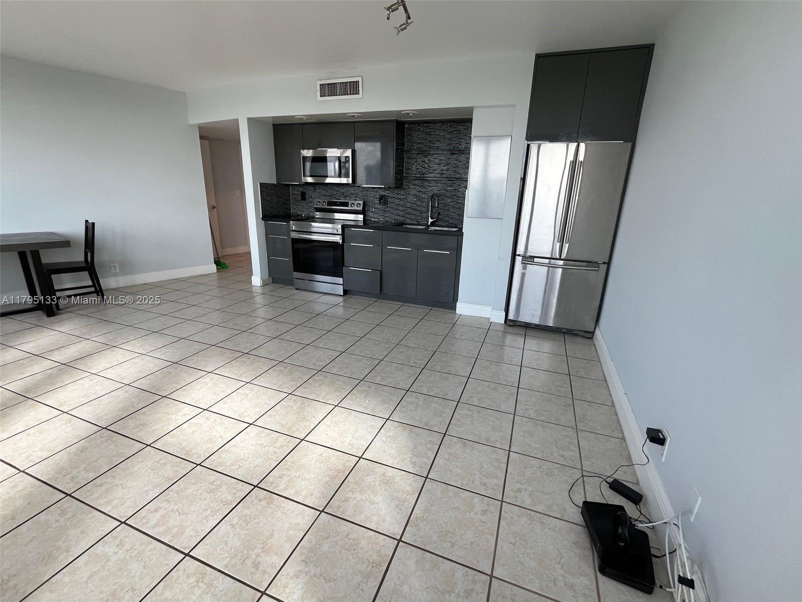 900 Bay Dr #913, Miami Beach, Florida image 7
