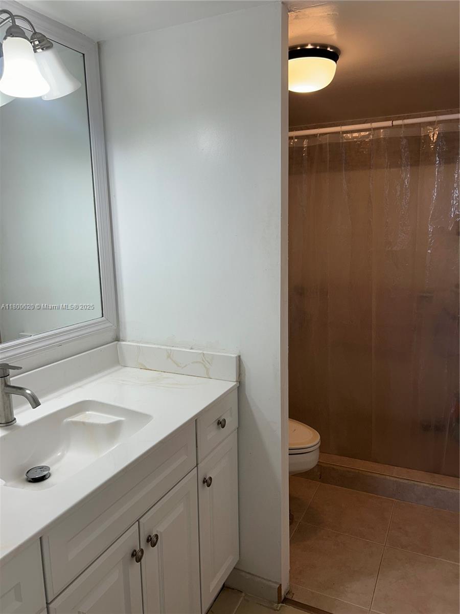 4675 W 18th Ct #806, Hialeah, Florida image 6