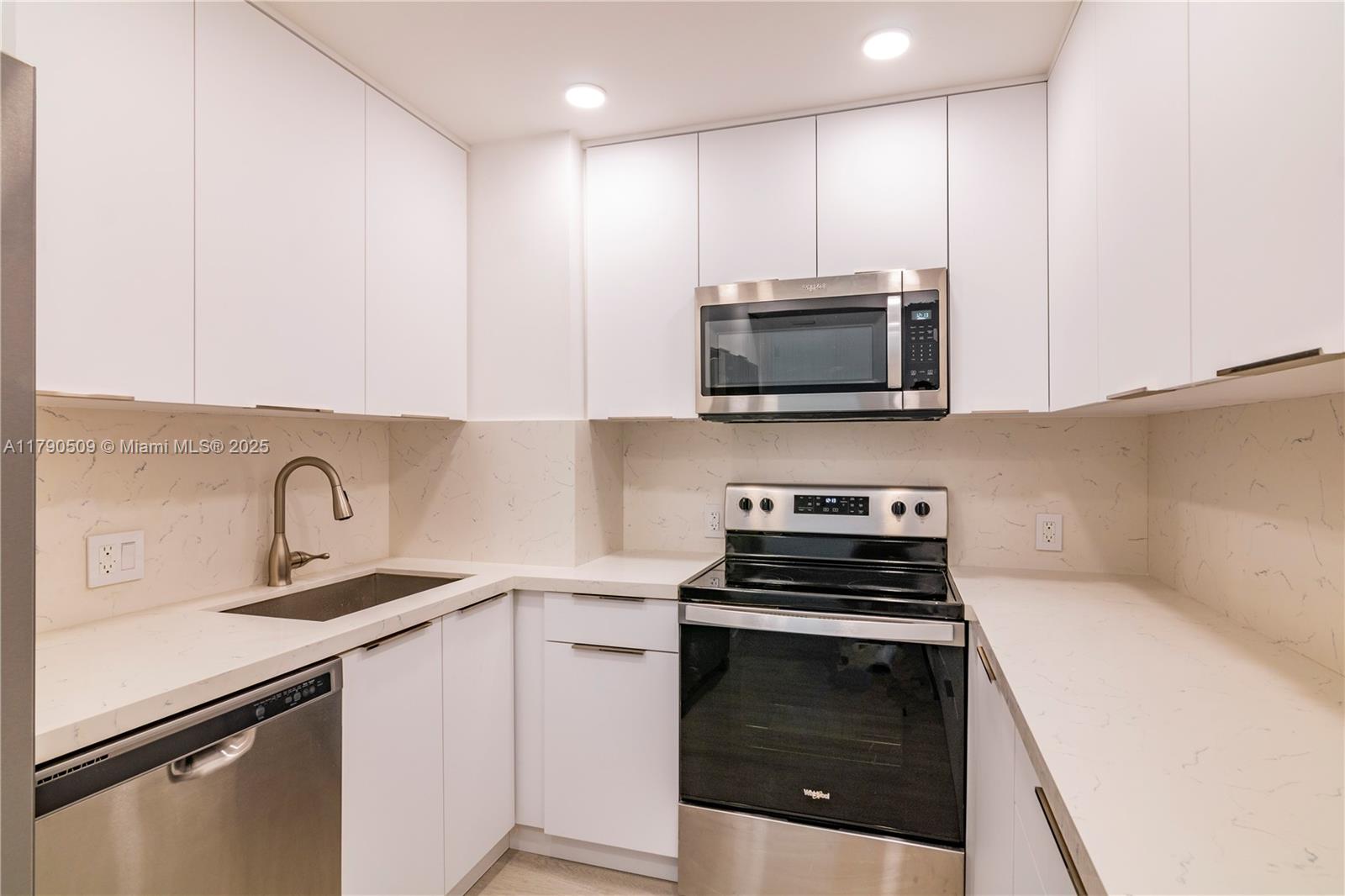 Property photo # 9