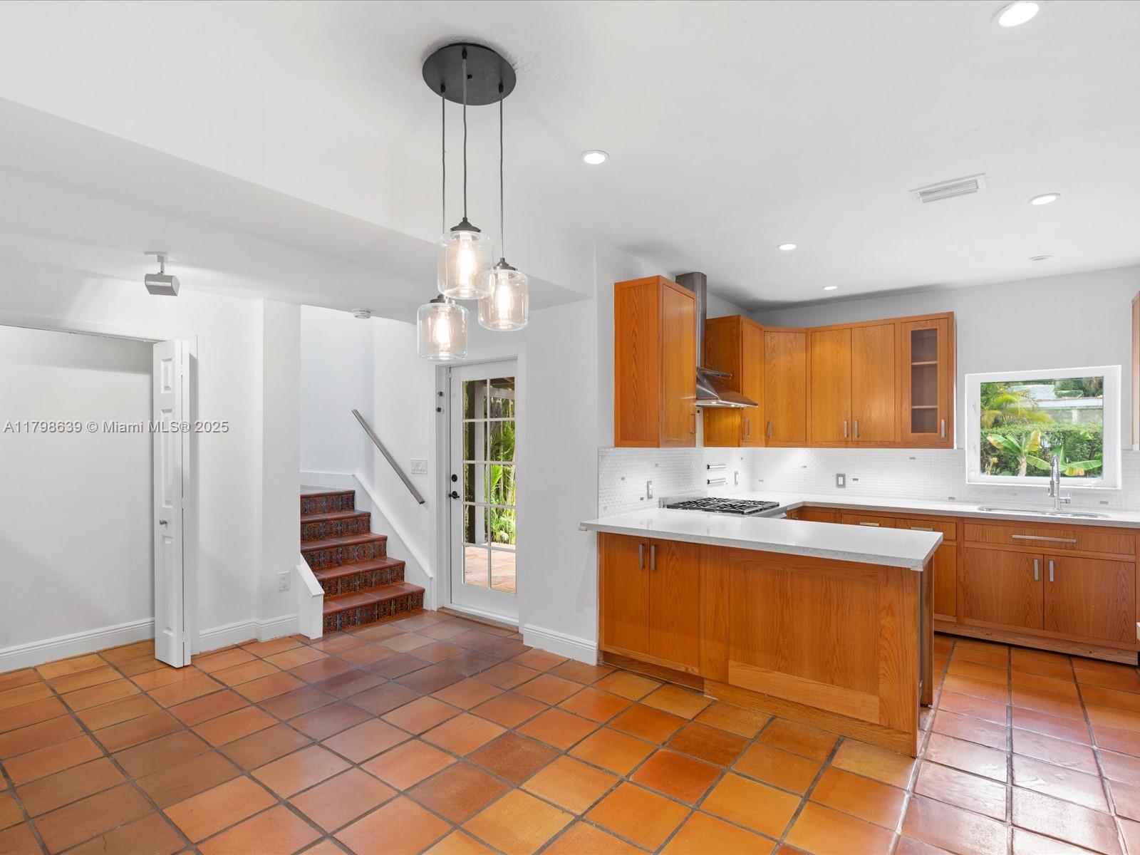 1125 Asturia Ave, Coral Gables, Florida image 32