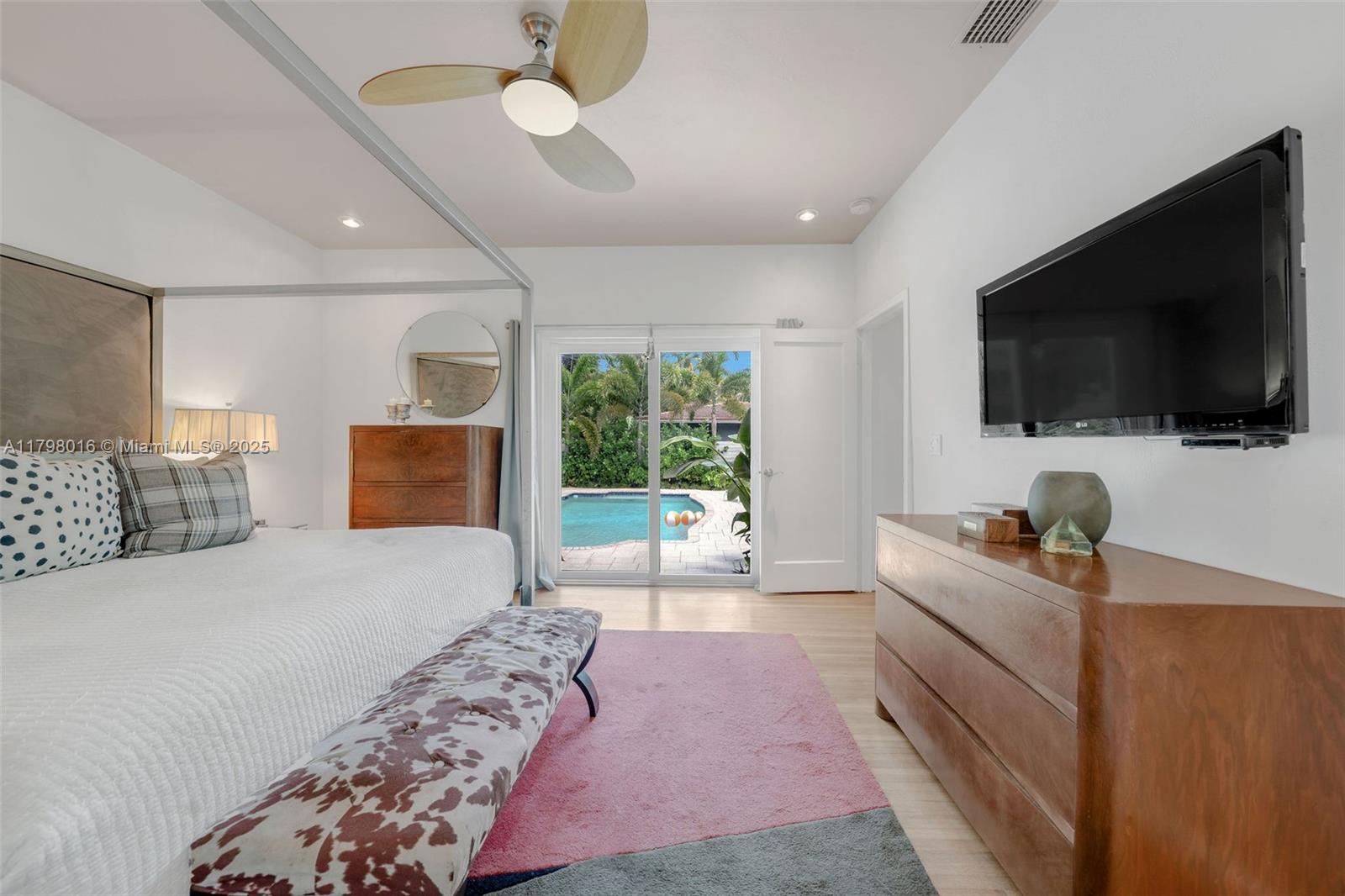 5550 N Bayshore Dr, Miami, Florida image 15
