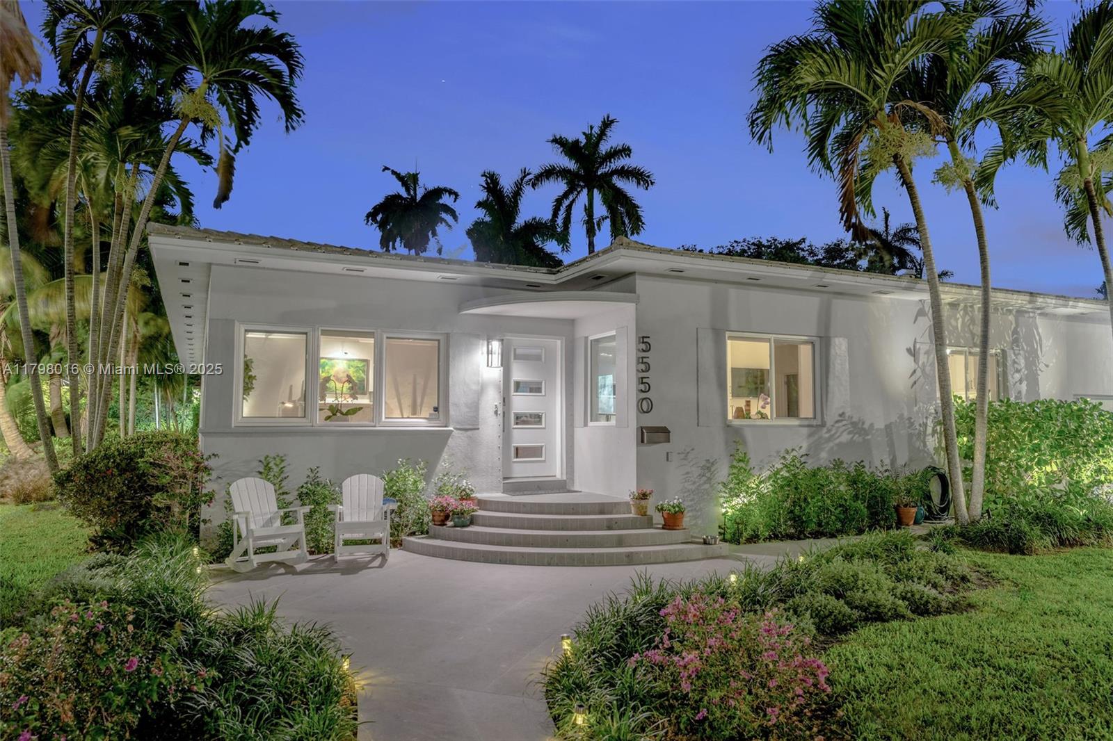 5550 N Bayshore Dr, Miami, Florida image 2