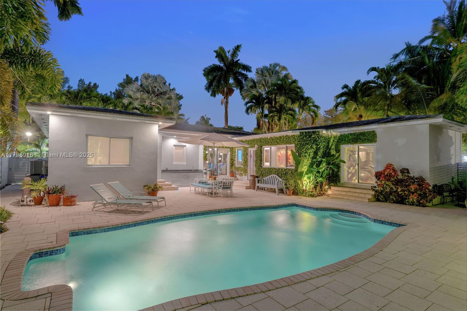 5550 N Bayshore Dr, Miami, Florida image 23