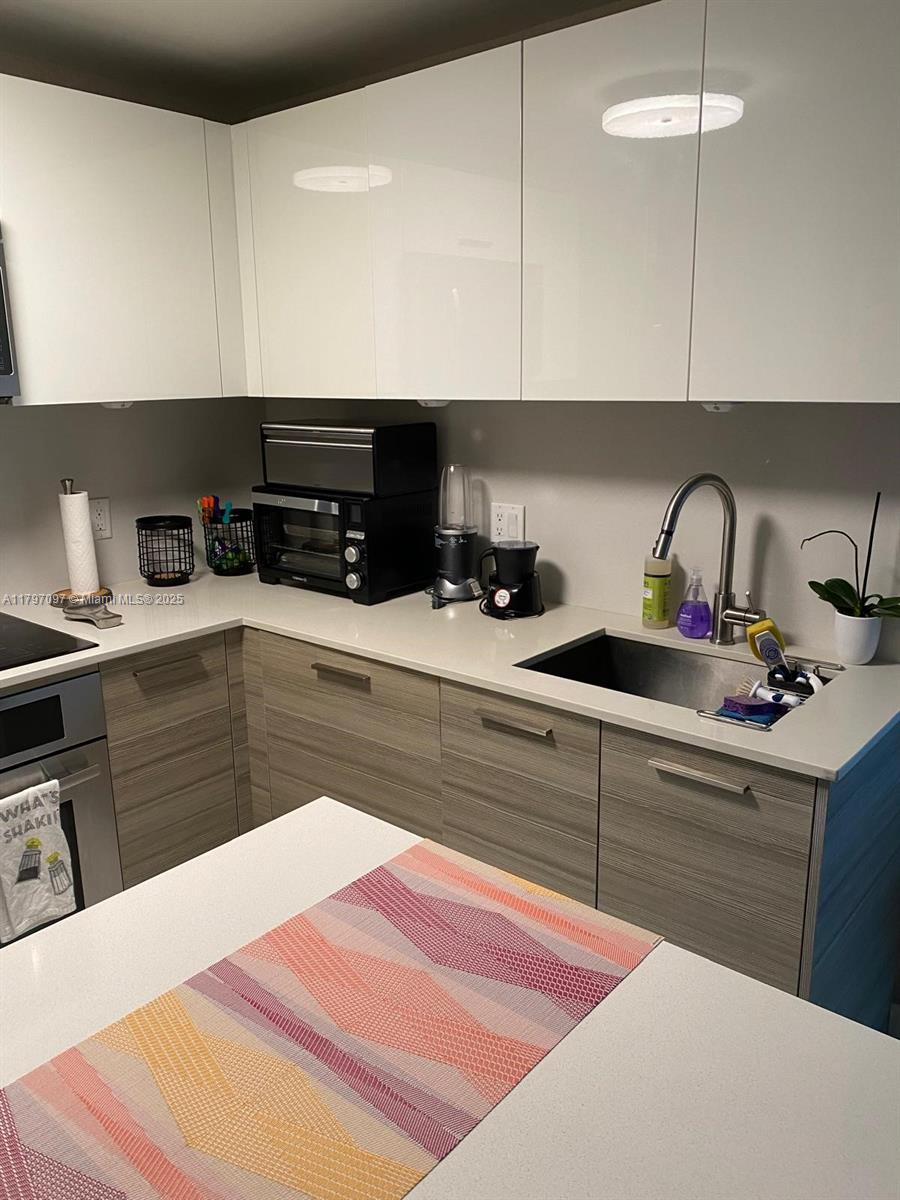 1300 Brickell Bay Dr #3501, Miami, Florida image 10