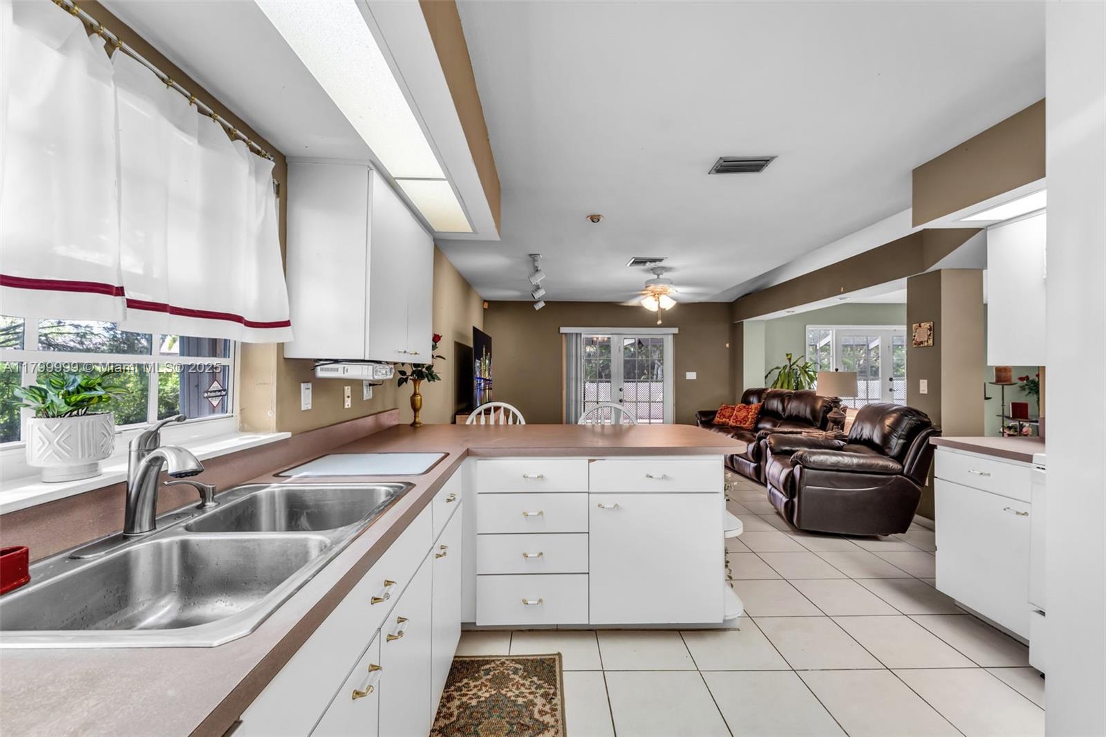 8620 SW 181st St, Palmetto Bay, Florida image 13
