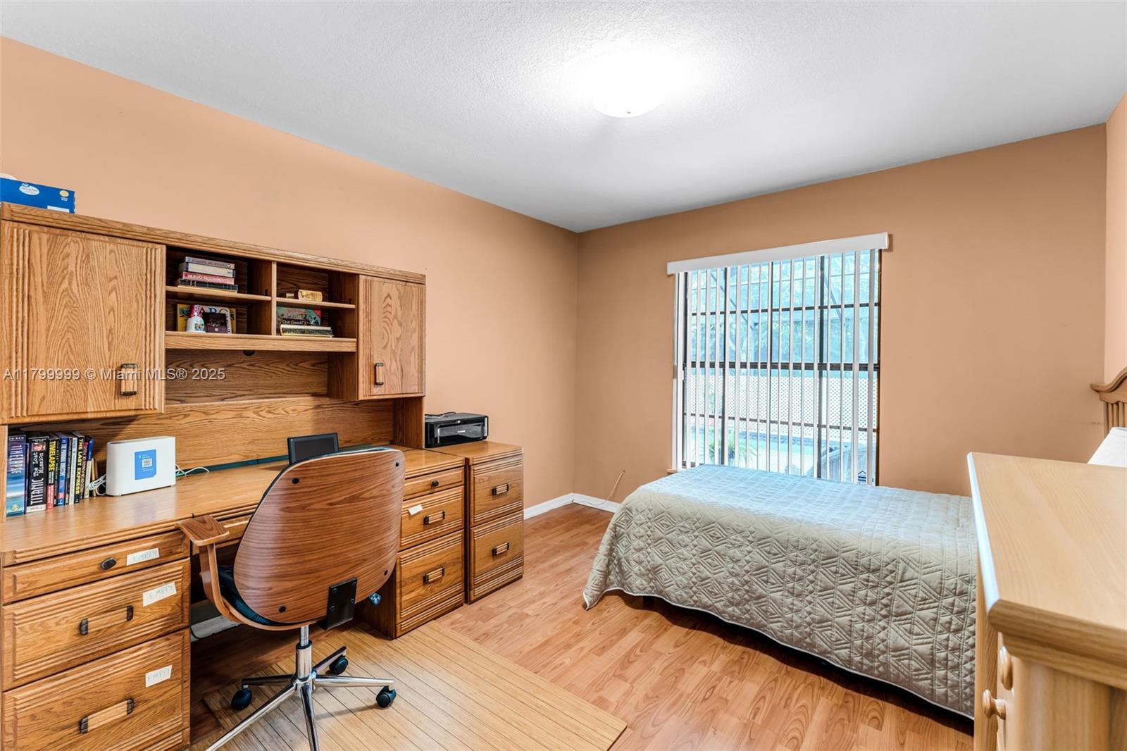 Listing Photo 14