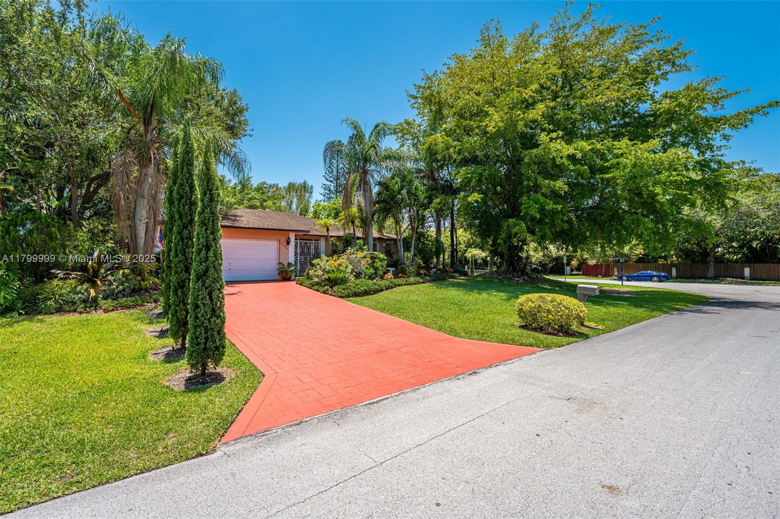 8620 SW 181st St, Palmetto Bay, Florida image 2