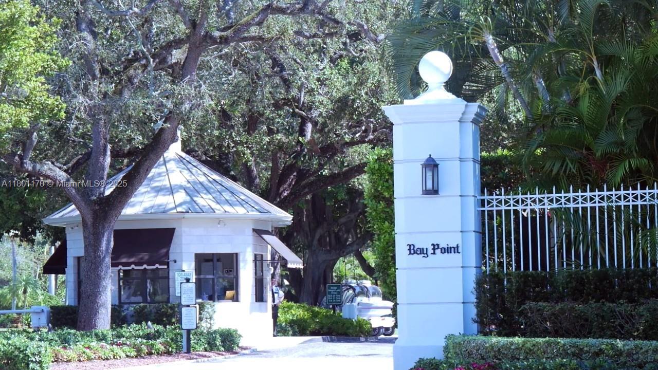 House for Sale in Miami, FL