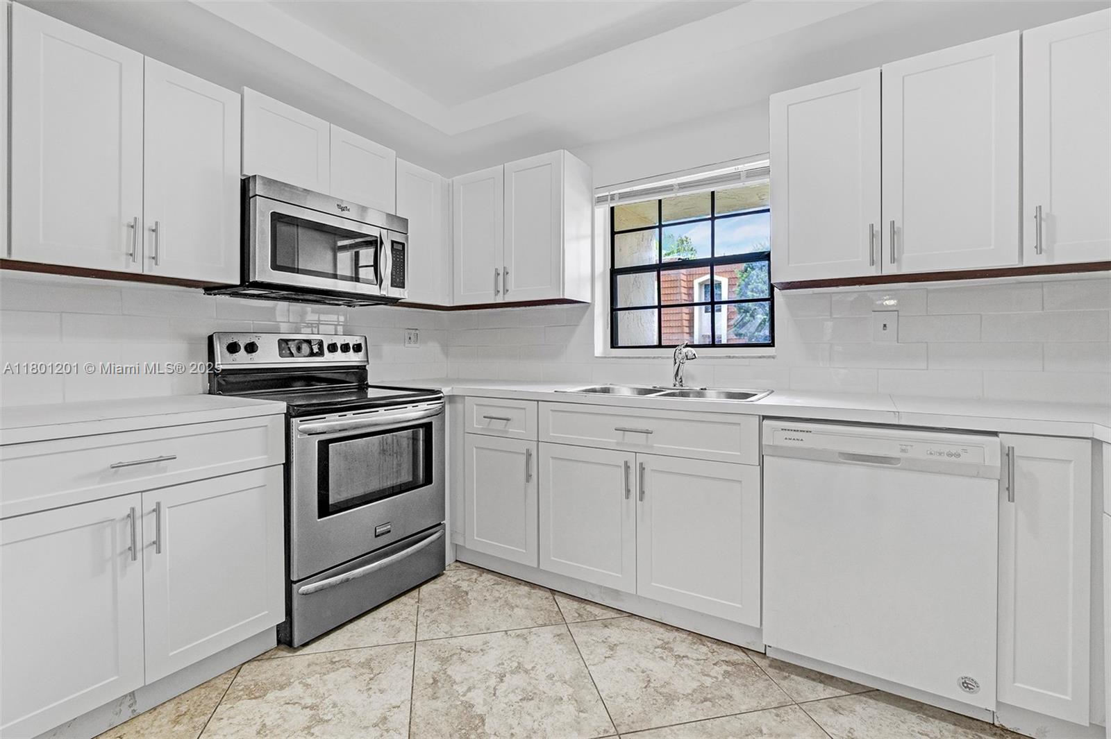 125 NW 115th Ter, Plantation, Florida image 11