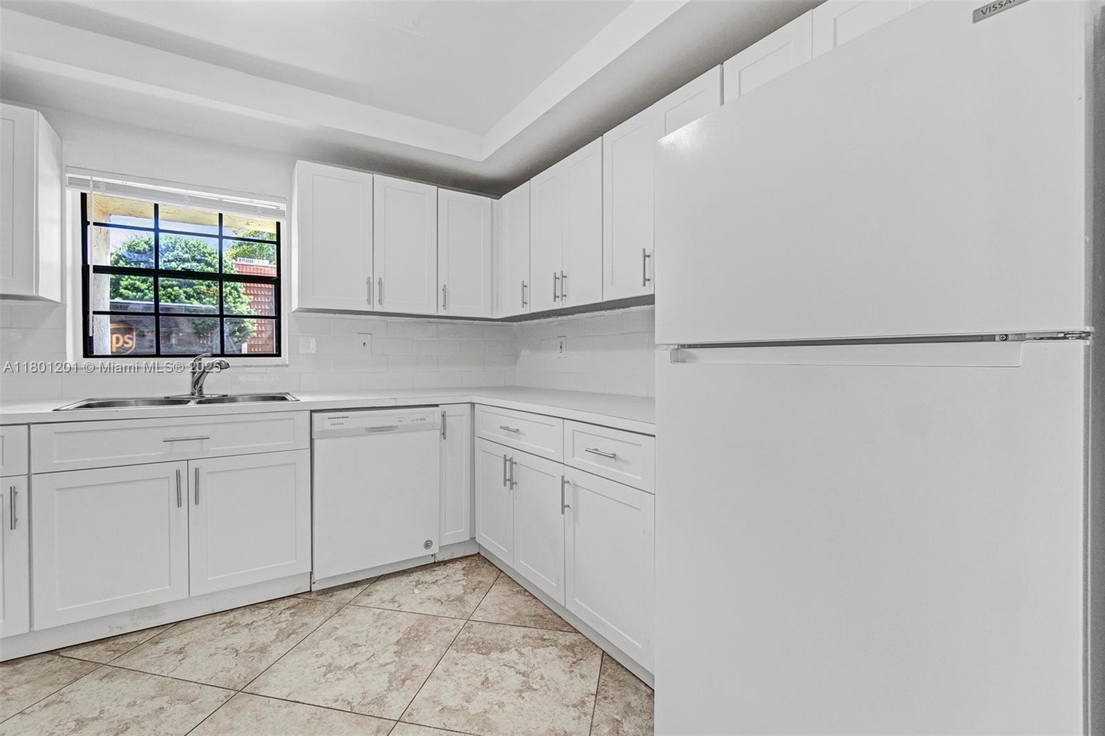 125 NW 115th Ter, Plantation, Florida image 12