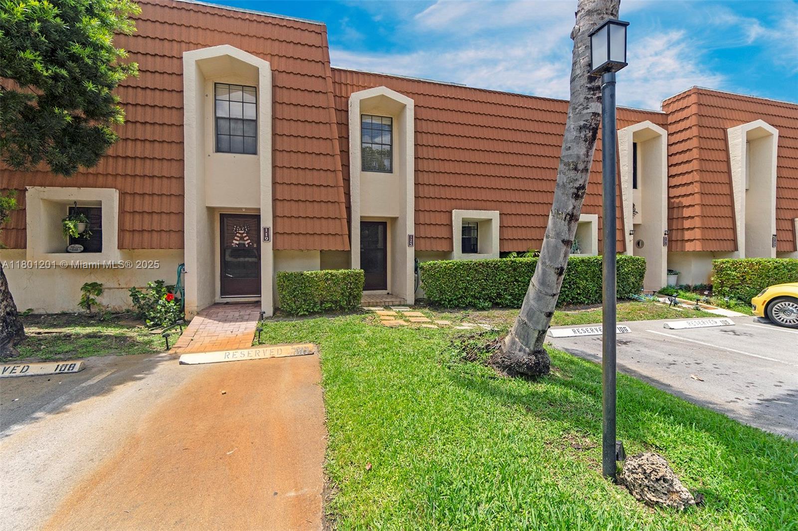 125 NW 115th Ter, Plantation, Florida image 2