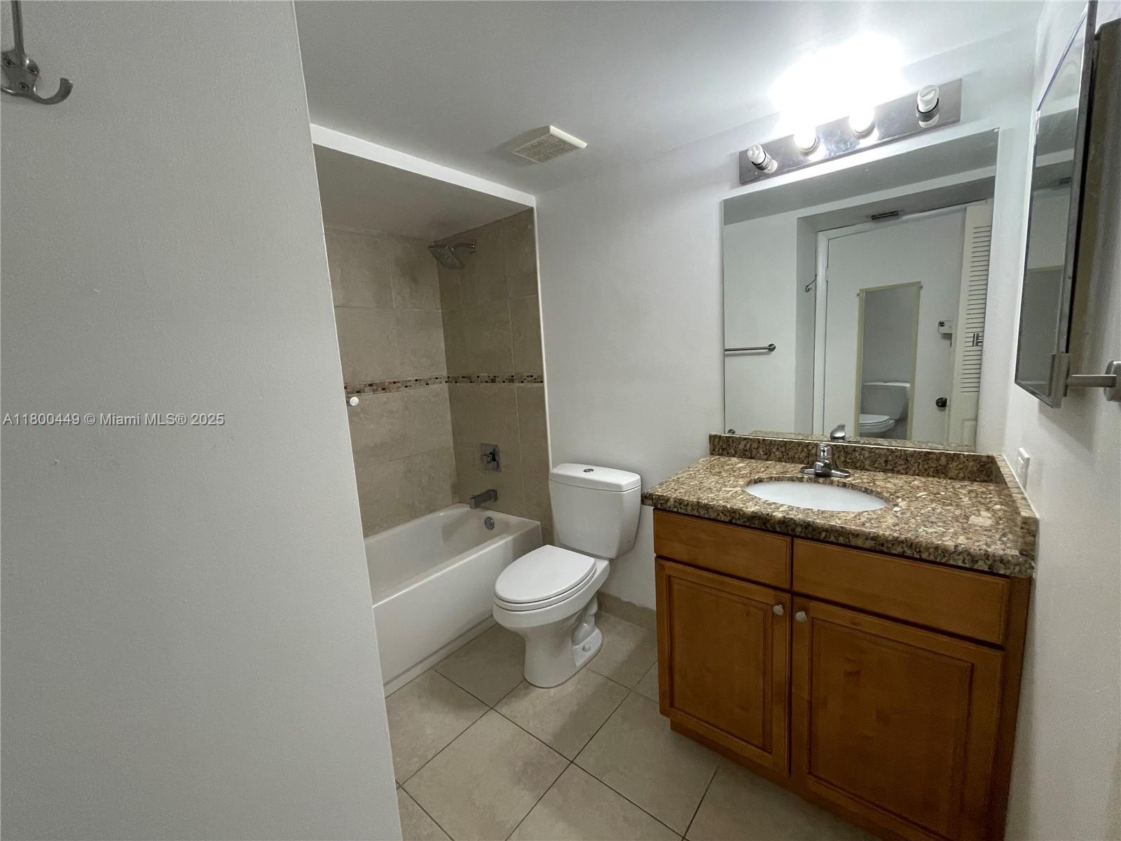 Residential, Doral, Florida image 10