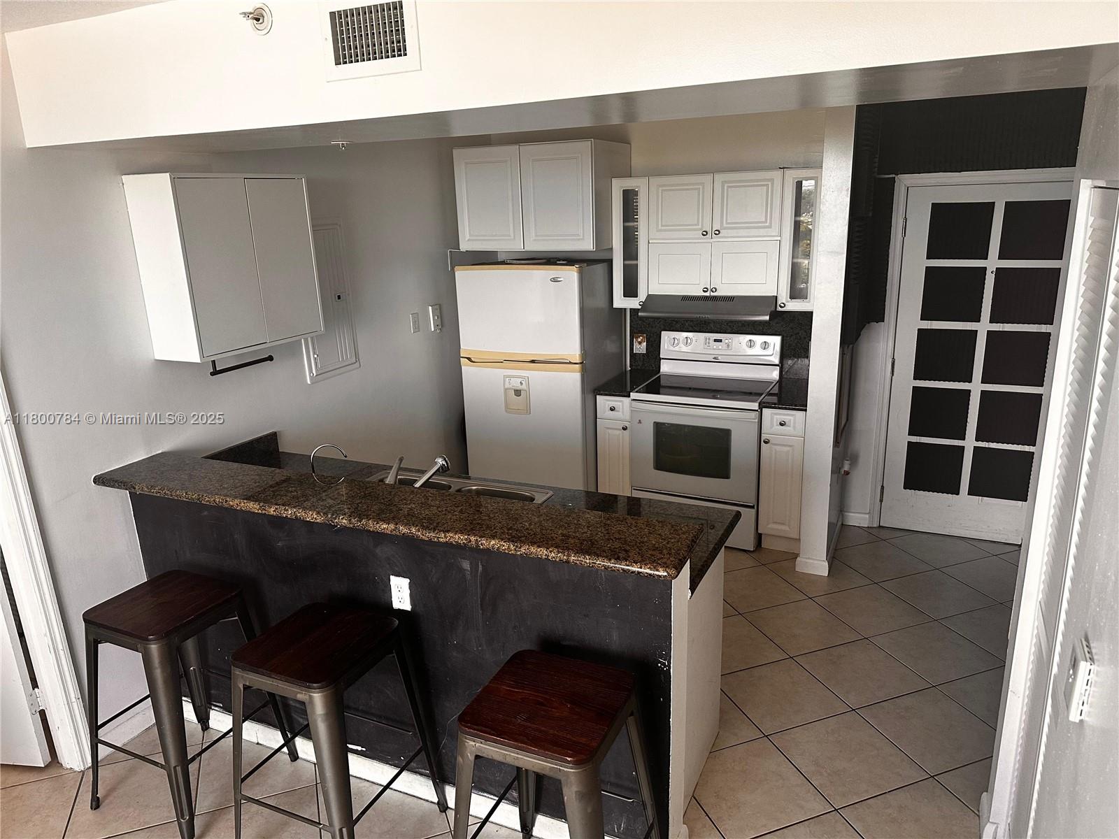 Property photo # 2