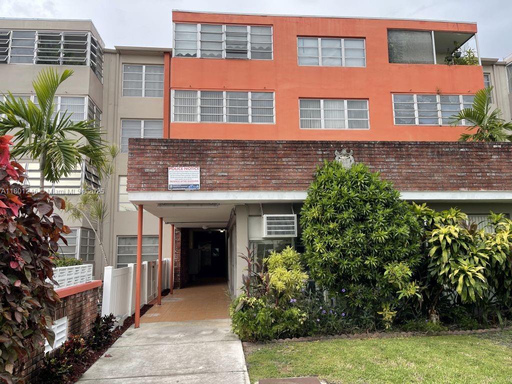 1850 NE 169th St #102, North Miami Beach, Florida image 3