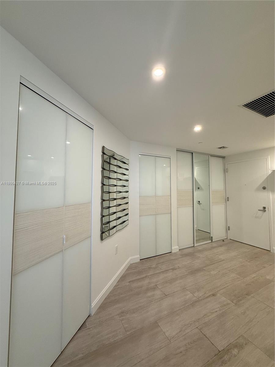 55 SW 9th St #2703, Miami FL 33130