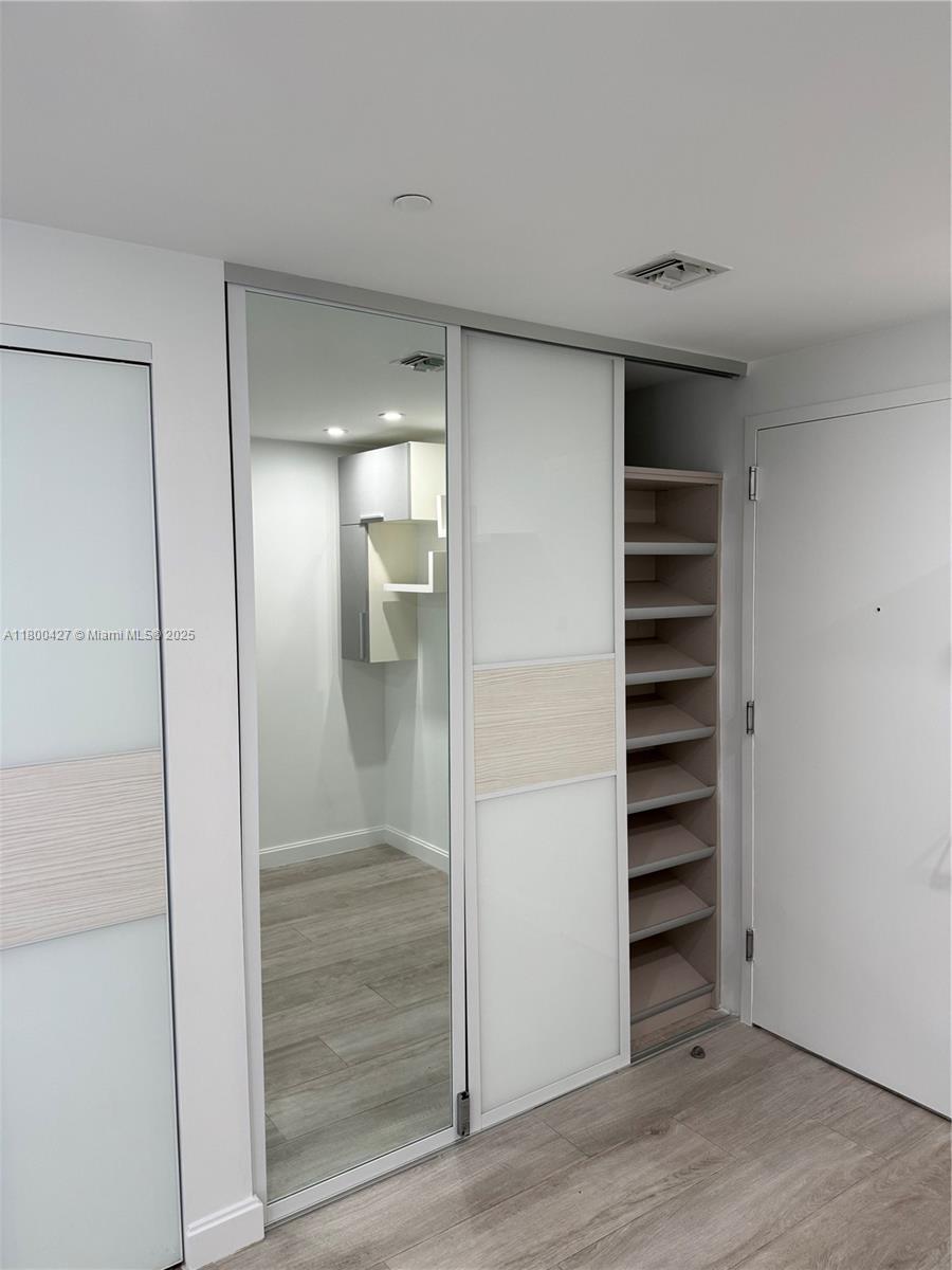 55 SW 9th St #2703, Miami FL 33130