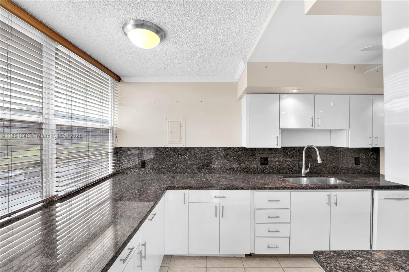 1000 Saint Charles Pl #418, Pembroke Pines, Florida image 6
