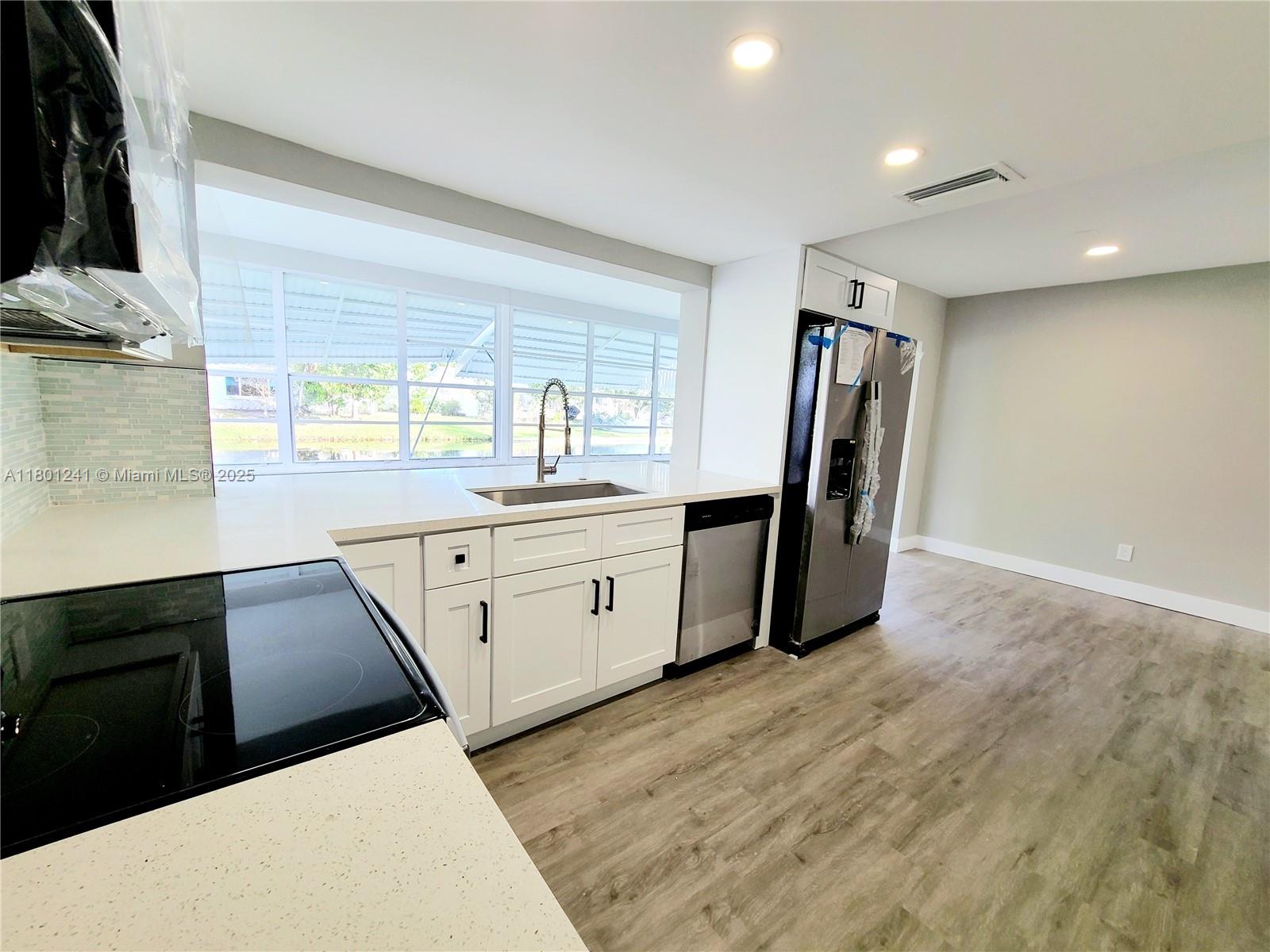 4230 NW 52nd Ave, Lauderdale Lakes, Florida image 1